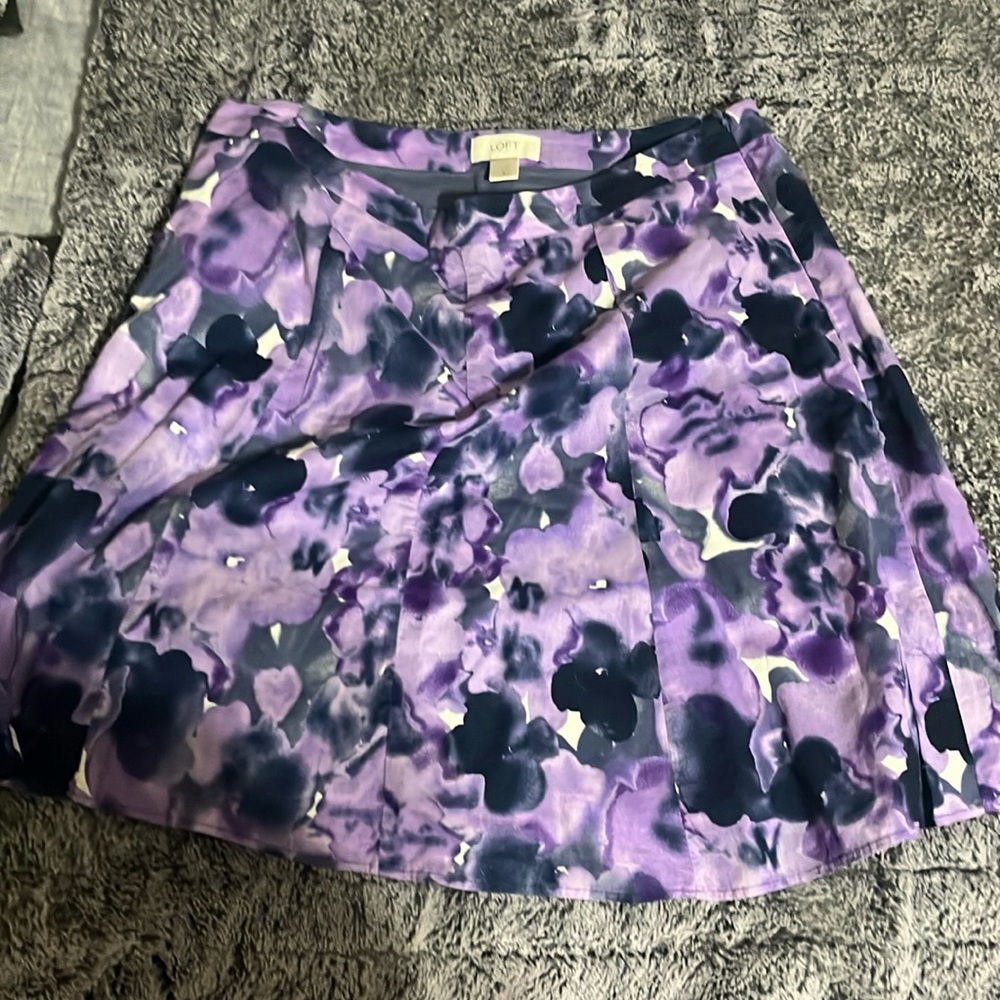 LOFT purple floral skirt size 6 womens